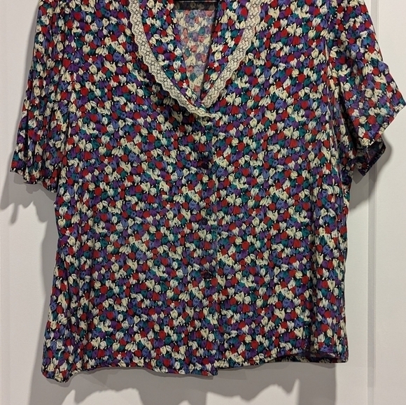 Floral Blouse - Picture 2 of 6